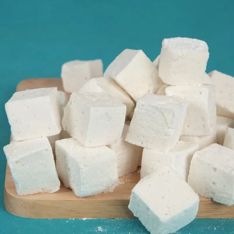 Vanilla Marshmallow Recipe, Homemade Marshmallow Recipe, Vanilla Bourbon, Homemade Marshmallow, Vanilla Marshmallows, Recipes With Marshmallows, Homemade Marshmallows, Dessert Sauces, Christmas Baskets