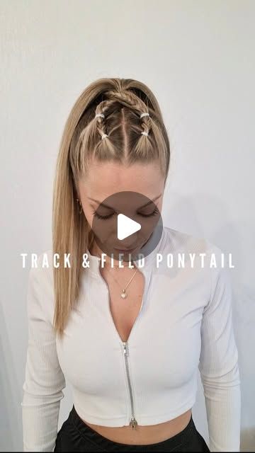 Poppy ✨️♏️ on Instagram: "SPORTY HAIR pt13🏅🏃🏼‍♀️ Easy & cute high ponytail ~ save it to try it later !  Hairspray @schwarzkopf Comb & green brush @thesmoothcompany__ Black brush @accakappajapan Elastics linked in bio @poppy_hairstyles  .  .  #braidedhair #braidedhairstyles #sporthairstyle #gymgirl #coiffure #hair #hairstyle #hairstylevideo #hairstyletutorial #dutchbraid #sportygirl #hairhack #gymhairstyle #gymhair #sport #rubberbandhairstyles #ponytail #soccerhair #trackandfield #trackandfieldlife #braidedponytail" Basketball Hairstyles Easy, Cute High Ponytail, Active Hairstyles, Hairstyles For Sports, Poppy Hairstyles, Sporty Hair, Rubber Band Hairstyles, Soccer Hair, Basketball Hairstyles