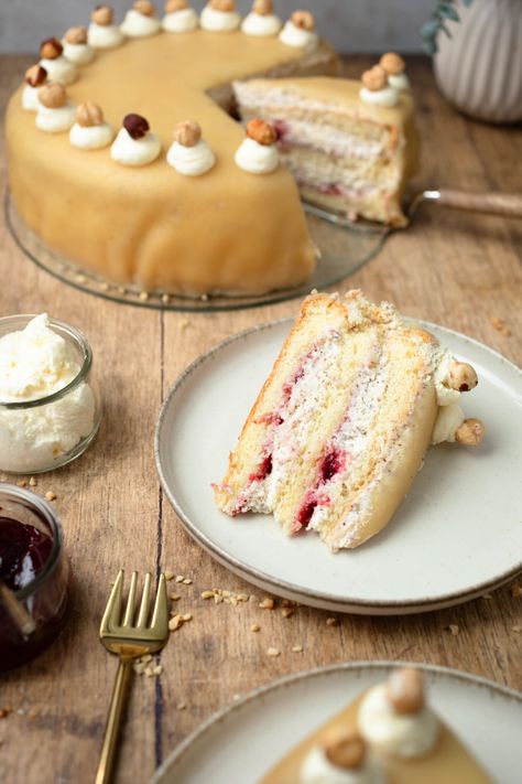 Marzipan Nuss Torte einfach gemacht - Sheepysbakery Marzipan, Cafe