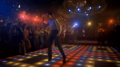 Saturday Night Fever--70s/John Travolta/Disco John Travolta Dancing, History Of Dance, You Should Be Dancing, Uptown Funk, Saturday Night Fever, Dancing Gif, Night Fever, Disco Music, Disco Dance