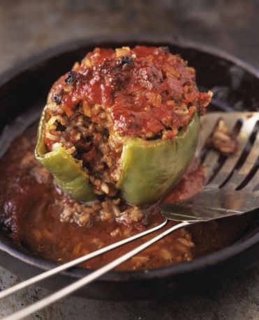 Used it as a general/loose guideline.  Turned out yummy Stuffed Peppers with Ground Beef - Recipe for Stuffed Peppers with Ground Beef Stuffed Peppers With Ground Beef, Clean Dinner, Ground Beef And Rice, Beef And Rice, Peppers Recipes, Beef Dishes, Ground Beef Recipes, Marinara, Stuffed Green Peppers