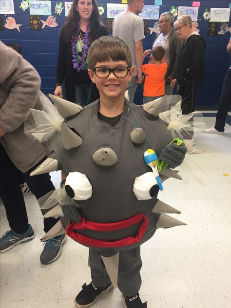 Pufferfish costume Pufferfish Costume Diy, Shark Tale, Fish Costume, Puffer Fish, School Play, Halloween 2018, Going Fishing, Diy Costumes, Under The Sea