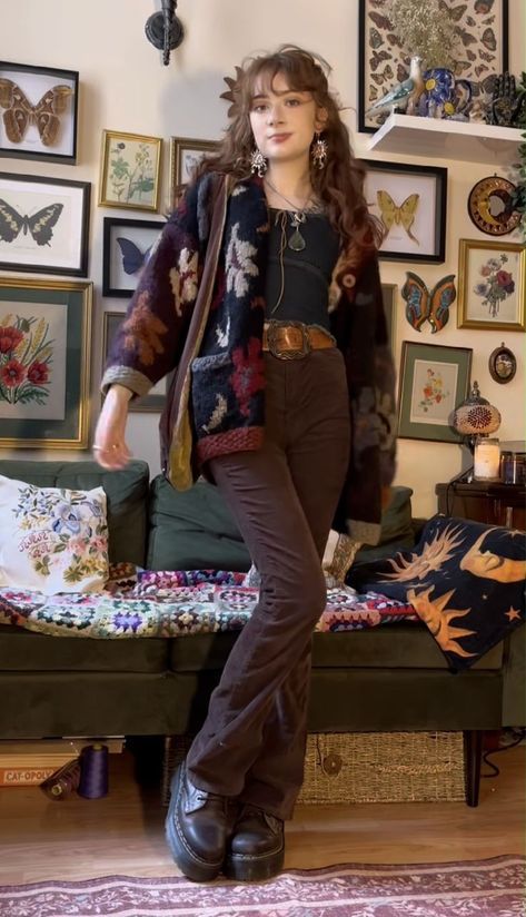 Maximalist Clothing Style, Grunge 70s Outfit, Grunge Cottage Core Outfits, Whimsigoth Jeans Outfit, Whimsigoth Work Outfits, Twee Outfits Fall, Whimsigoth Aesthetic Fashion, Whimsigoth Aesthetic Outfits, Whimsical Outfit Ideas