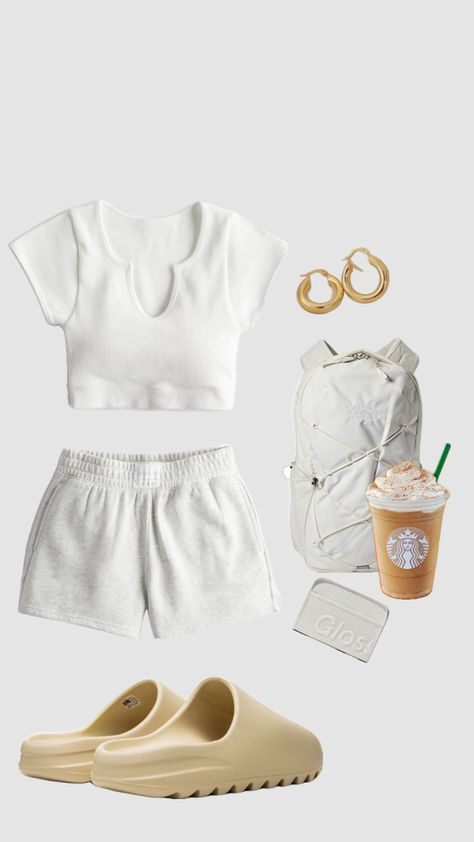 comfy outfit ! #comfyoutfitinspo Baddie Comfy Outfits, Aesthetic Airport Outfits, Comfy Outfits Summer, Outfit Inspo Comfy, Airport Outfit Summer, Aesthetic Airport, Comfy Travel, Airport Outfits, Comfy Outfit