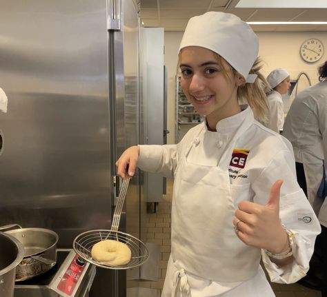 French Chef Aesthetic, Chef Uniform Aesthetic, Sous Chef Aesthetic, Line Cook Aesthetic, Chef Aesthetic Girl, Culinary Arts Aesthetic, Culinary Student Aesthetic, Female Chef Aesthetic, Culinary School Aesthetic