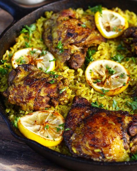 Middle Eastern Chicken Recipes, Arabisk Mad, Middle Eastern Chicken, Chicken Recipes For Dinner, Middle East Recipes, Middle Eastern Dishes, Eastern Cuisine, Lebanese Recipes, Moroccan Food