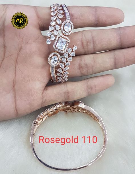 Real Diamond Bracelet Designs, Real Diamond Bracelet, Bangles Bridal, Bracelet Indian, Diamond Pendant Jewelry, Bridal Diamond Necklace, Jewelry Bangles, Bracelets Diamond, Jewelry Kundan