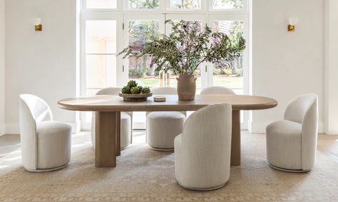 Room Ideas / Dining Room / Modern Curves – High Fashion Home Table Styling Dining, Havenly Dining Room, Round Dining Table Decor, Modern Breakfast Nook, Swivel Dining Chairs, Rug Cream, Eclectic Modern, Beautiful Dining Rooms, Contemporary Modern Furniture