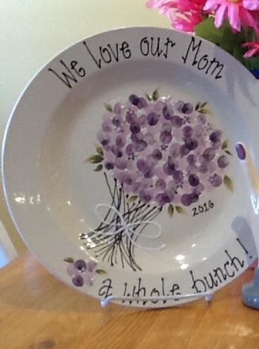 Mother’s Day Craft Plate, Mother’s Day Painted Pottery, Color Me Mine Mothers Day, Ceramics Mother’s Day Gift, Pottery Painting Mother’s Day, Pottery For Grandparents, Mothers Day Plates Ideas, Mothers Day Pottery Painting Ideas, Mother’s Day Plate Ideas