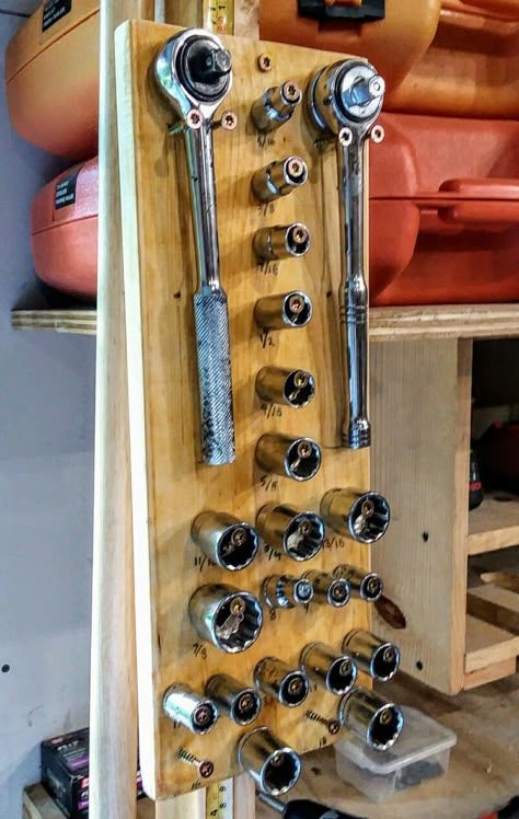 Zack's Ratchet & Sockets. #52 Mechanic Shop Decor, Tool Organization Diy, Easy Garage Storage, 2 Story Bloxburg House, Socket Storage, Bloxburg House Ideas Aesthetic, Garage Workshop Organization, Workshop Layout, Socket Organizer