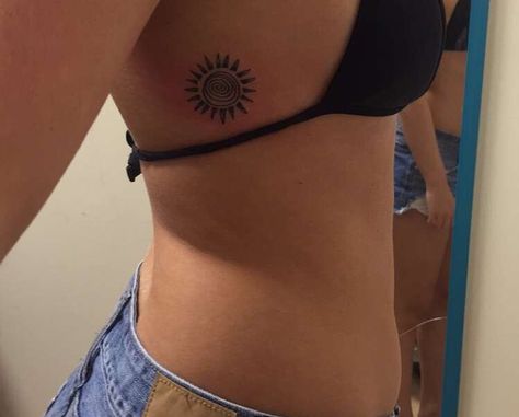 Small sun tattoo on side Henne Tattoo, Funky Tattoos, Stick N Poke, 4 Tattoo, Tattoos For Black Skin, Poke Tattoo, Discreet Tattoos, Sun Tattoo, Dainty Tattoos