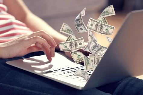 10 Wildly-Successful Blogs That Earn Outlandish Incomes John Depp, Secret Websites, Teen Money, Side Money, Earn More Money, Ways To Earn Money, Make Money Fast, Successful Blog, Fast Money