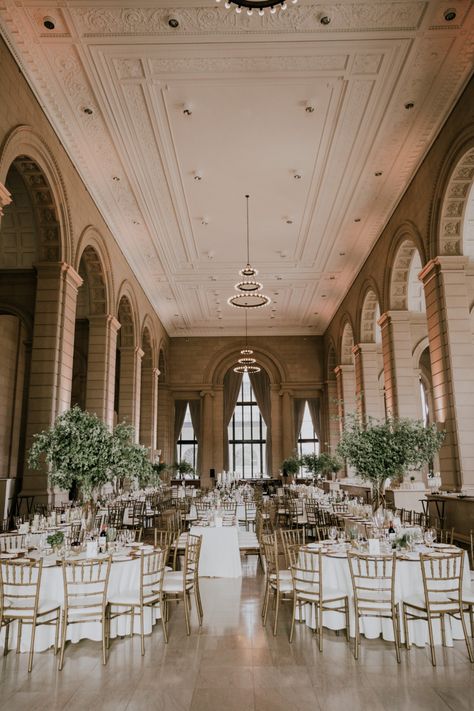 20s Inspired Glam Wedding In An Old Bank Classic Elegant Wedding Aesthetic, Weddings In Mansions, Classic Wedding Aisle, Classy Old School Wedding, Vintage Hollywood Wedding Decor, Glam Wedding Aesthetic, Wedding Hollywood, Ballroom Aesthetic Wedding, Simple Glam Wedding