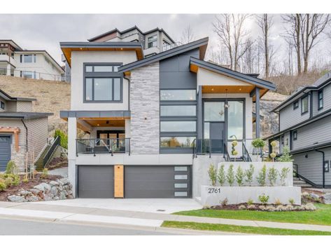 House With Slanted Roof, Stucco And Stone Exterior, Slanted Roof, Lake House Exterior, Abbotsford Bc, Lake Houses Exterior, Victoria House, Exterior Finishes, Stucco Homes