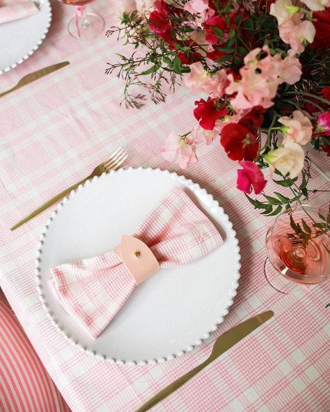 Heather Taylor Home (@heathertaylorhome) • Instagram photos and videos Plaid Table Setting, Pink Kitchen Designs, Pretty Scene, Plaid Napkins, Heather Taylor, Plaid Tablecloth, Shade Of Pink, Farm Clothes, Spring Baby Shower