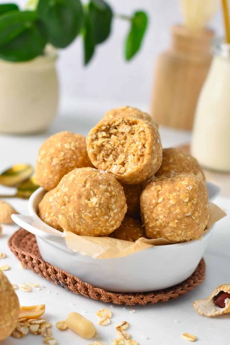 Low Calories Protein, Low Calorie Protein Balls, Oatmeal Protein Balls, Sweet Oatmeal, Butter Flavors, Peanut Butter Oatmeal Balls, Chocolate Protein Balls, Oatmeal Balls, Oatmeal Protein