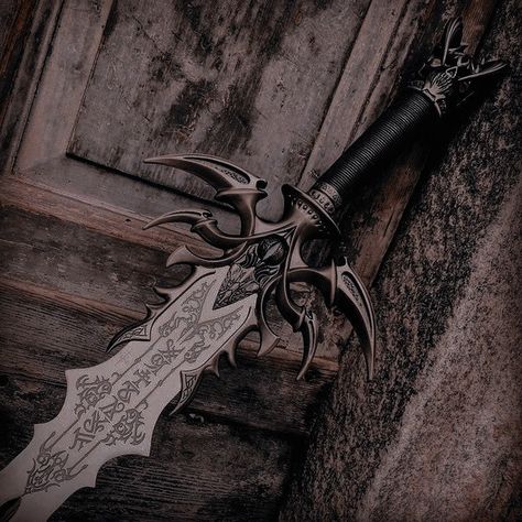 Dark Royalty Aesthetic, Knife Aesthetic, Medieval Aesthetic, Fairytale Aesthetic, Jane Doe, Pretty Knives, Queen Aesthetic, Royalty Aesthetic, Royal Aesthetic