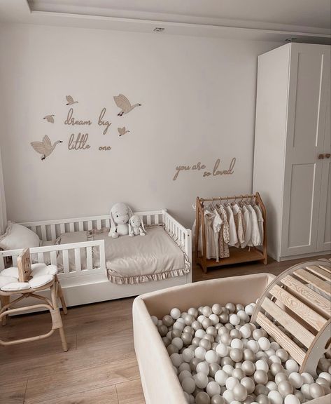 Beige Nursery Aesthetic, Beige Mom Nursery, Beige Mom Aesthetic Nursery, Beige Mom Aesthetic, Shared Baby Room With Parents, Beige Baby Aesthetic, Toddler Room Inspiration, Aesthetic Kids Room, Modern Toddler Room