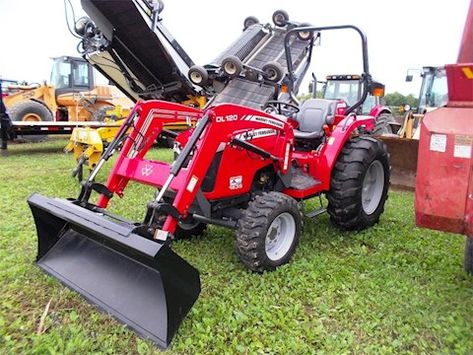 Farmall Tractors For Sale, Vintage Tractors For Sale, Small Tractors For Sale, Used Tractors For Sale, Used Farm Tractors, Mahindra Tractor, Tractor Idea, Small Tractors, Tractor Implements