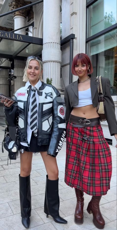 Preppy Alternative Style, Burns Night Outfits, Rocker Chic Outfit, Berlin Street Style, Mini Skirts Fashion, Red And Black Outfits, Kilt Outfits, Punk Outfits, Autumn Street Style