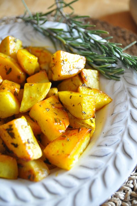 Epic Spanish Potatoes with Wine, Saffron & Rosemary Recipe Spanish Saffron, Spanish Potatoes, Rosemary Recipes, Types Of Potatoes, Yukon Gold Potatoes, How To Dry Rosemary, Potato Dishes, Spanish Food, Fresh Rosemary