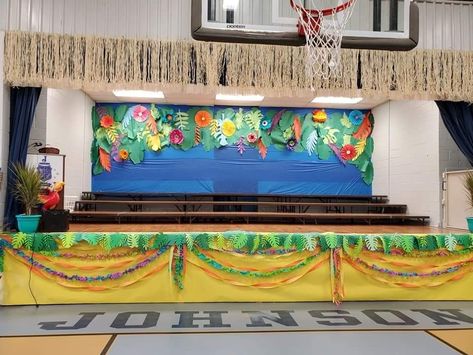 Luau theme/graduation/stage decor Hawaiian Stage Decorations, Luau Stage Decor, Luau Graduation, Luau School Dance, School Dance Decorations, Hawaiian Luau Party Decorations, School Dance Themes, End Of The Year Celebration, Hawaiian Beach Party