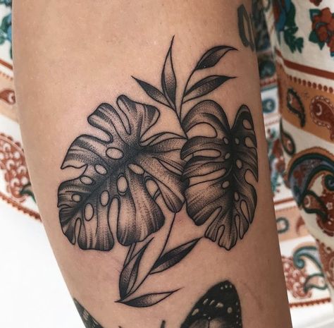 Two Arm Tattoo, Monstera And Flowers Tattoo, American Traditional Monstera, Monstera Tattoo Traditional, Traditional Shoulder Tattoos For Women, Monstera Tattoos Leaves, Shaded Tattoos Women, Plant Tatoos, Monstera Tattoo Design