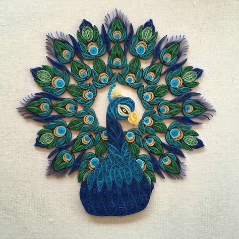 LP Stickney Peacock Quilling Art, Peacock Quilling, Quilled Peacock, Quiling Paper Art, Diy Quilling Crafts, Peacock Crafts, Arte Quilling, Quilling Animals, Paper Quilling Tutorial