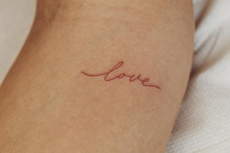 Red Amor Tattoo, Love Letras, Amor Tattoo, Tiny Flower Tattoos, Tattoos For Lovers, Red Ink Tattoos, Red Tattoos, Word Tattoos, Red Ink