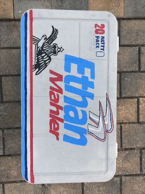 frat cooler. natty light. Natty Light Cooler Painting, Beer Frat Cooler, Tennessee Frat Cooler, Frat Coolers Formal, Sae Cooler, Cooler Ideas Fraternity, Beach Weekend Cooler, Frat Coolers Ideas, Frat Formal Coolers