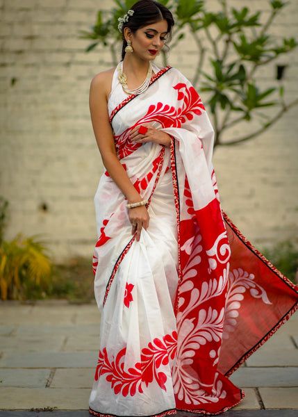 Hand Painted – Page 2 – Sujatra Best Designer Sarees, Latest Sarees Online, Bengal Cotton Sarees, Designer Sarees Online Shopping, Saree Painting Designs, Party Wear Sarees Online, Saree Painting, Cotton Saree Designs, Block Print Saree