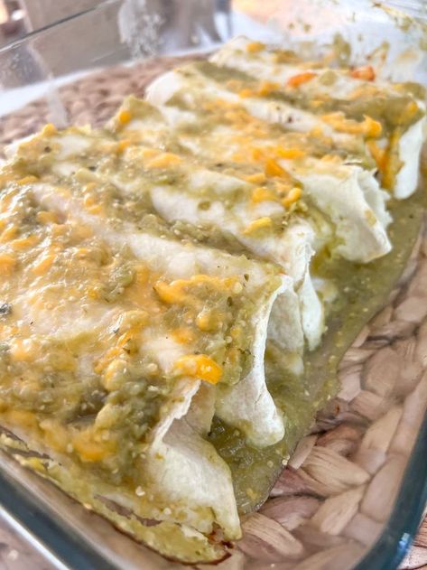 My Dairy Free Green Chili Chicken Enchiladas recipe is easy and delicious! I am a big fan of homemade enchiladas and recently tried a new type made with tomatillo salsa. Dairy Free Enchiladas, Chili Chicken Enchiladas, My Dairy, Chicken Enchiladas Verde, Green Chili Chicken Enchiladas, Green Chili Enchiladas, Green Chicken Enchiladas, Chicken Enchiladas Recipe, Green Chili Chicken