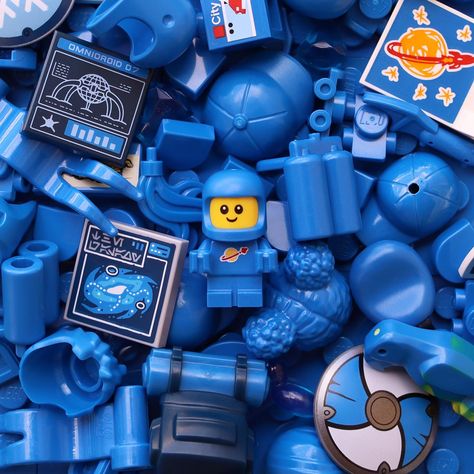 Benny Spaceman, Unikitty Lego Movie, Unikitty Lego, Lego Baby, Lego Wallpaper, Lego Custom Minifigures, Lego Man, Lego Pictures, Space Baby