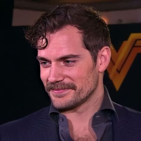 Henry Cavill Aesthetic Icon, Henry Cavill Mustache, Henry Cavill Icon, August Walker, Henry Cavill Smile, Corte De Cabelo Masculino, Henry Cavill, Dream Guy, Perfect Man