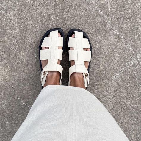 Fisherman Sandals Outfit, Fisherman Sandals Women, Sandals Outfit Summer, The Round Up, Womens Espadrilles Wedges, Ugly Shoes, Sandals Outfit, Fisherman Sandals, Trending Sandals