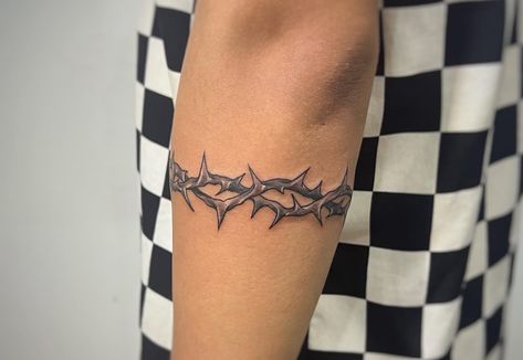 Today, we delve into a motif with deep spiritual resonance and timeless symbolism: the Crown of Thorns. An enduring emblem in various cultures and religions, Jesus Crown Of Thorns Tattoo, Crown Of Thorns Tattoo, Jesus Crown Of Thorns, Thorns Tattoo, Tattoo Font For Men, Thorn Tattoo, Jesus Crown, The Crown Of Thorns, Around Arm Tattoo