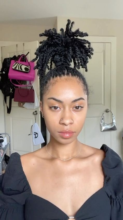 VoiceOfHair ®️ | 10 ways to style your mini-twists😍⁣⁣ ⁣⁣ These twists look so good on @TheLeoBabe on TikTok🔥 This is a perfect protective style for the… | Instagram How To Do Mini Twists, Ways To Style Mini Twist, Mini Twist Scarf Styles, Ways To Style Short Mini Twist, How To Refresh Mini Twists, Mini Twists, Protective Style, Twist Out, Half Up Half Down