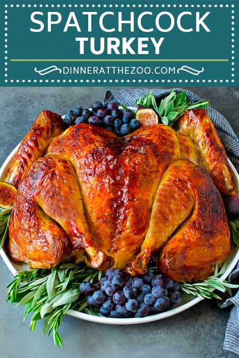 Spatchcock Turkey | Roasted Turkey | Thanksgiving Turkey #turkey #thanksgiving #dinner #fall #christmas #dinneratthezoo Spatchcock Turkey Thanksgiving, Turkey Spatchcock, Thanksgiving Recipes Turkey, Thanksgiving Main Course, Spatchcock Turkey Recipe, Spatchcock Turkey, Thanksgiving Mains, Thanksgiving Turkey Dinner, Whole Turkey Recipes