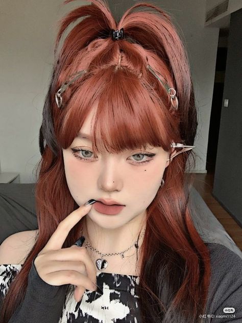 Douyin Hair Color, Shifting Ideas, Medium Long Haircuts, Gradient Hair, Red Hair Inspo, Hair Color Streaks, Teal Hair, Pretty Hair Color, Shot Hair Styles