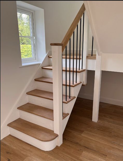 30 Best White and Wood Staircase Ideas For A Farmhouse Vibe Scandinavian Stairs Design, Whitewash Staircase, Modern Rustic Staircase, Oak And White Staircase, Stair Spindle Ideas, White And Wood Staircase, Wood Staircase Ideas, Narrow Staircase Ideas, White Oak Stairs