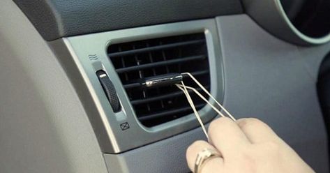 Smartphone Hacks, Car Smell, Trash Can For Car, Phone Hacks, Car Hacks, Afterschool Activities, Car Freshener, Cell Phone Holder, Diy Phone