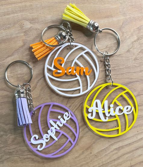 Personalised netball keyrings / keychains. These netball keyrings can be in different colours with netball and name. Please note: up to 2 words can be on the keyring. Please choose the netball colour, and text colour. I will match the tassel to suit. These netball keyrings are acrylic and are 5cm x Netball Coach Gift Ideas, End Of Season Gifts, Netball Coach, Volleyball Cheers, Volleyball Jewelry, Best Gift Baskets, Volleyball Inspiration, Welcome To The Team, Volleyball Quotes