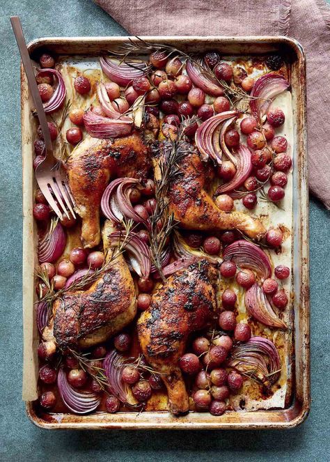 Antoni Porowski's chicken with grapes is a revelation. Sweet and jammy, with woodsy herbs and roasted onions--the chicken has it all. #sheetpanchicken #roastedgrapes #chickenwithgrapes 30 Minute Meals Rachel Ray, Chicken With Rosemary, Red Clam Sauce, Antoni Porowski, Today Show Recipes, Rachel Ray Recipes, Pan Chicken Recipes, Rachael Ray Recipes, Grape Recipes