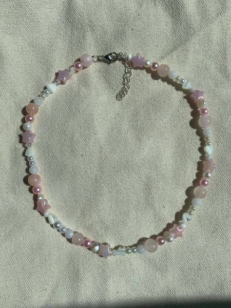 blush pink beaded necklace Jewelry Beads Ideas Aesthetic, Y2k Diy Bracelets, Danish Pastel Necklace, Pastel Necklace Aesthetic, Pearl Necklace Aesthetic Colorful, Beaded Aesthetic Necklace, Y2k Pearl Necklace, Y2k Bead Necklace, Y2k Handmade Jewelry