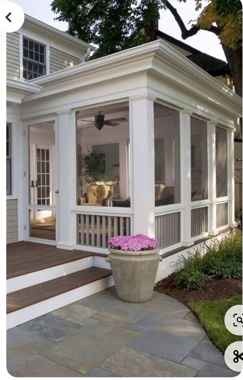 Back Porch Designs, Screened Porch Designs, Sunroom Designs, Balcony Deck, Casa Country, Porch Railing, Deck Railing, Backyard Porch, House With Porch