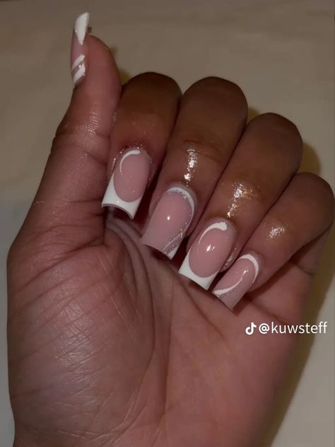 Gel Nails Easter, May Nail Colors, Nails For Graduation Pictures, Nails For Graduation, Graduation Nail Art, Squoval Acrylic Nails, Christmas Party Fashion, Look Sophisticated, Graduation Nails