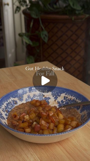 lindsay etemadipour on Instagram: "Have you tried stewed apples? 🍎

Stewed apples are a hidden gem when it comes to holistic health. Here’s why they deserve a spot in your daily routine:

🍏Gut Health Superfood: Rich in pectin, a soluble fiber that nourishes beneficial gut bacteria, stewed apples help maintain a balanced microbiome and promote smooth digestion. 
🍏Anti-Inflammatory Benefits: Cooking apples releases natural polyphenols and flavonoids, which act as powerful antioxidants. These compounds can reduce inflammation and support overall cell health. ✨ 🍏 Easy on the Digestive System: The soft, warm texture makes stewed apples gentle on the stomach, perfect for those dealing with digestive issues like bloating or IBS. Plus, they’re soothing and easy to digest! 💪🏼 🍏 Regulate Bloo Stewed Apples, Cooking Apples, Soluble Fiber, Digestive Issues, The Digestive System, Gut Bacteria, Digestive System, Hidden Gem, Have You Tried