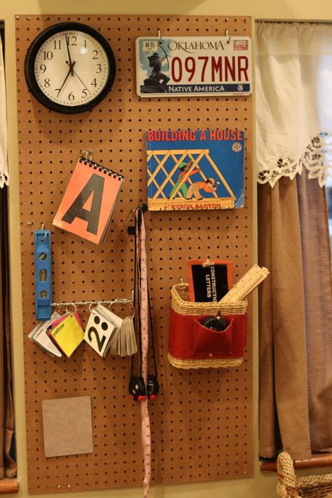 Pegboards: Brilliant Ideas for Organizing Loose Parts #fairydustteaching #reggioinspired #looseparts #blockplay #construction #prek Preschool #kinder #kindergarten Curiosity Approach Eyfs, Peg Board Ideas, Preschool Organization, Fairy Dust Teaching, Reggio Emilia Classroom, Pegboard Ideas, Curiosity Approach, Reggio Inspired Classrooms, Reggio Classroom