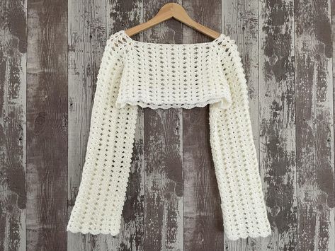 Sleeves Crop Top "Berber" Crochet pattern by Frisian Knitting Small Bag Pattern, White Crochet Crop Top, Jumper Pattern, Floral Jumper, Crochet Shrug Pattern, Shrug Pattern, Crop Top Pattern, Trend 2023, Crochet Crop Top Pattern