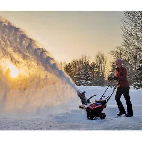 Best Snow Blowers for 2020 Electric Snow Shovel, Electric Snow Blower, Speed Square, Large Driveway, Pocket Screws, Snow Blowers, Zero Turn Mowers, Lawn Equipment, Cordless Power Tools